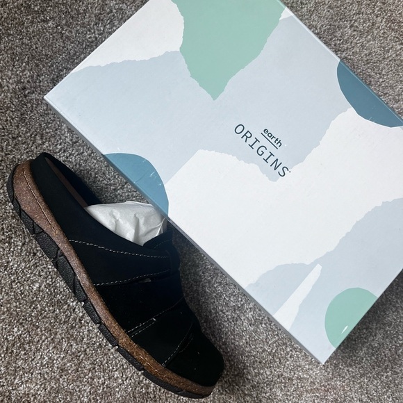 NIB Earth Ellery wide slip on suede sandal clog - Picture 3 of 12